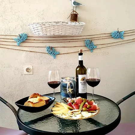 Mirna Daire Baška Voda