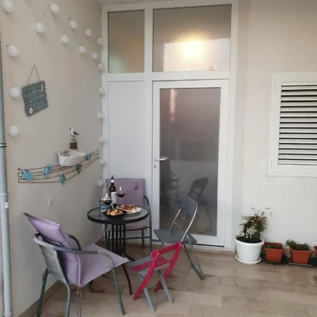 Mirna דירה באסקה וודה